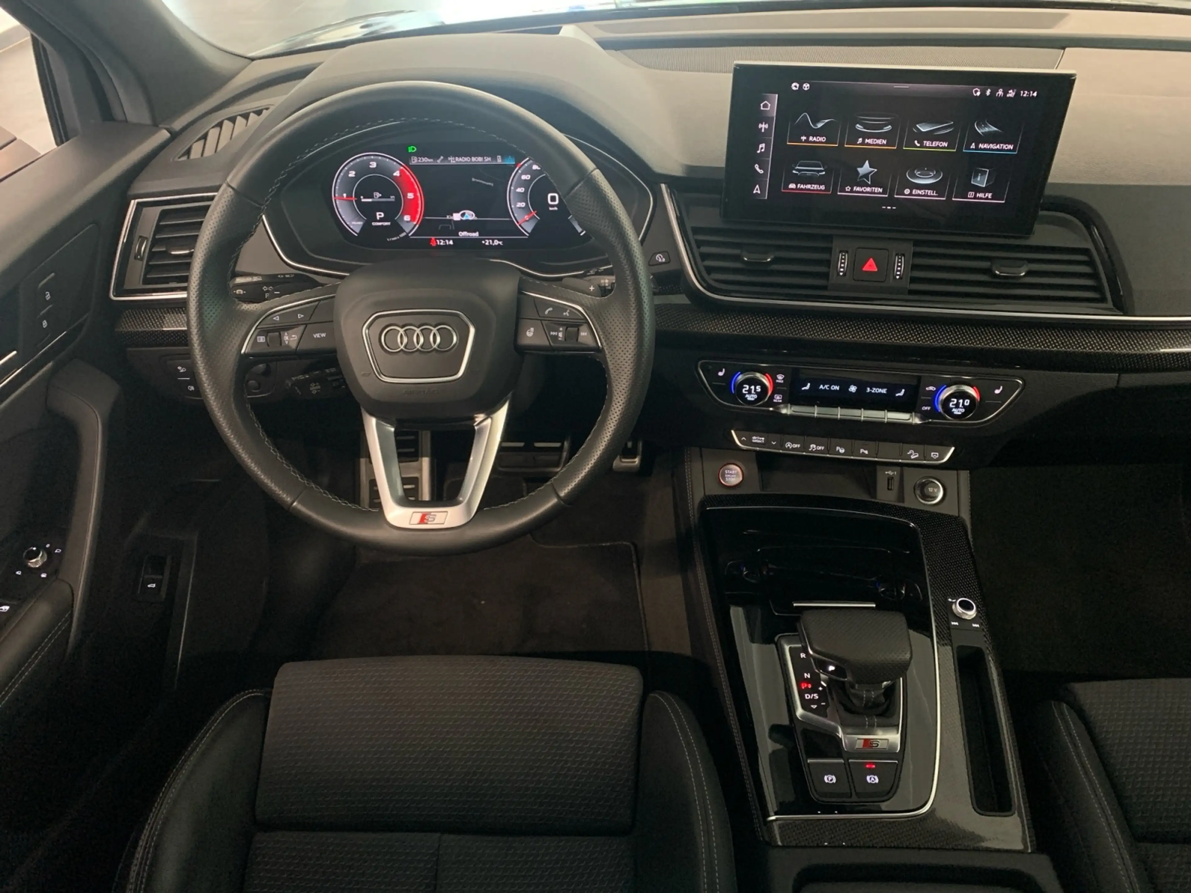 Audi SQ5 TDI AHK STHZG MATRIX HUD BLACK+ — photo 12