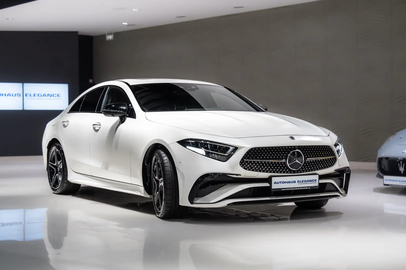 Mercedes-Benz CLS 400 d 4Matic*AMG-LINE*NIGHT* 360°*HEAD-UP* Blanc - 2