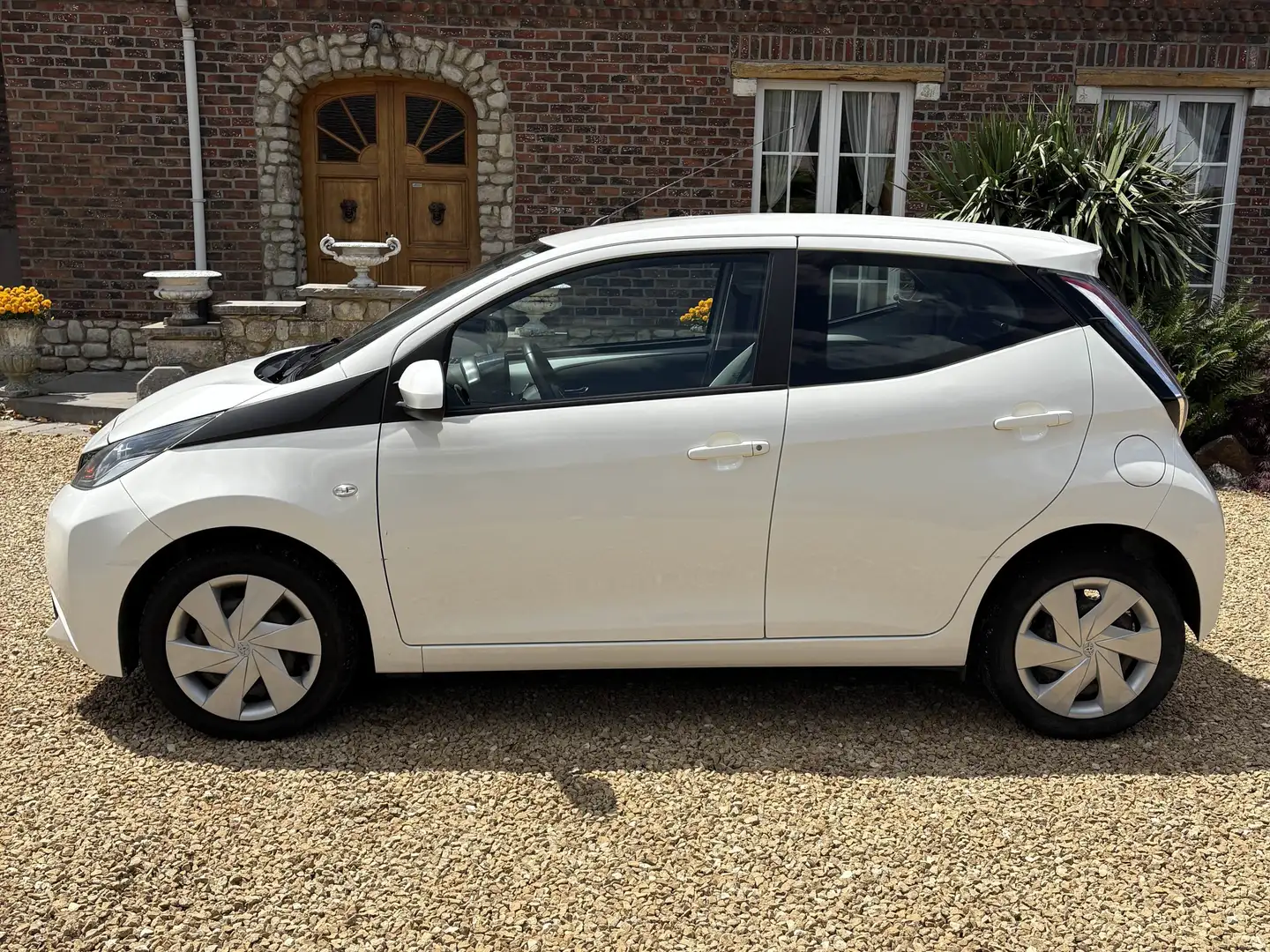 Toyota Aygo Aygo 1.0i VVT-i  Garantie Toyota Wit - 2