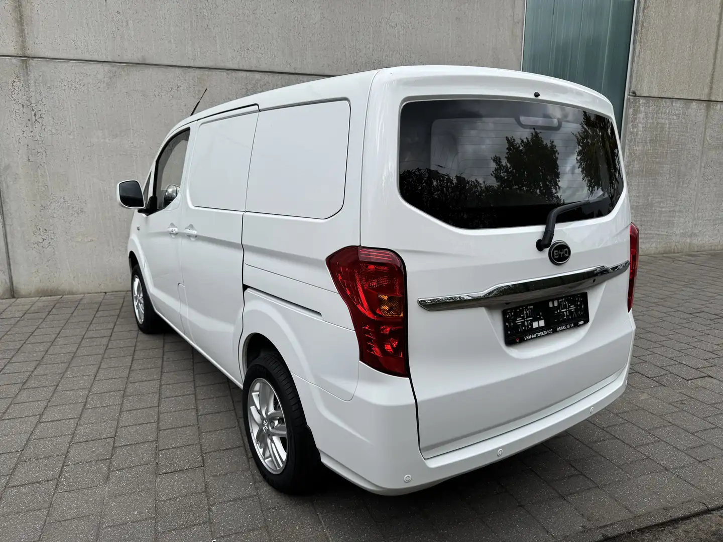 BYD T3 Blanco - 2