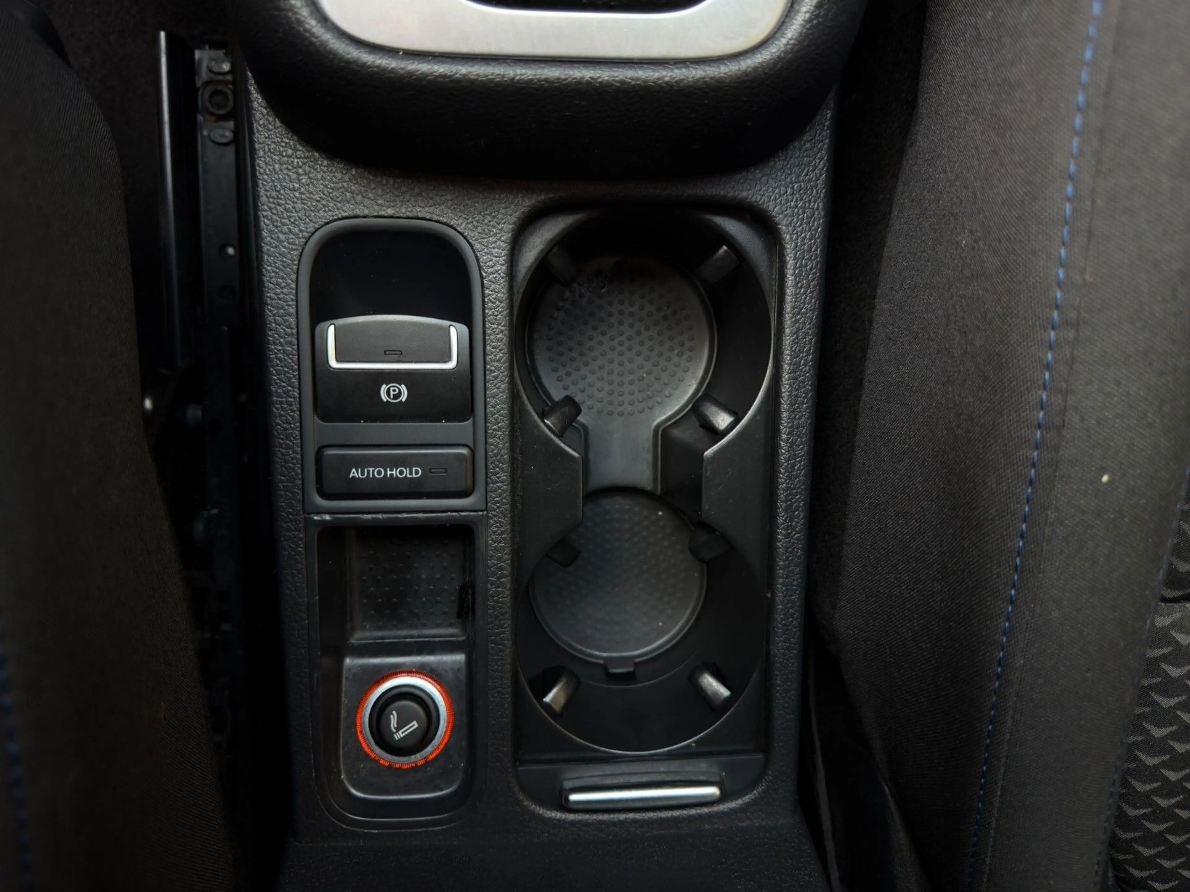 Volkswagen Sharan 2.0 TDI Comfortline United *7-Sitzer* — photo 37