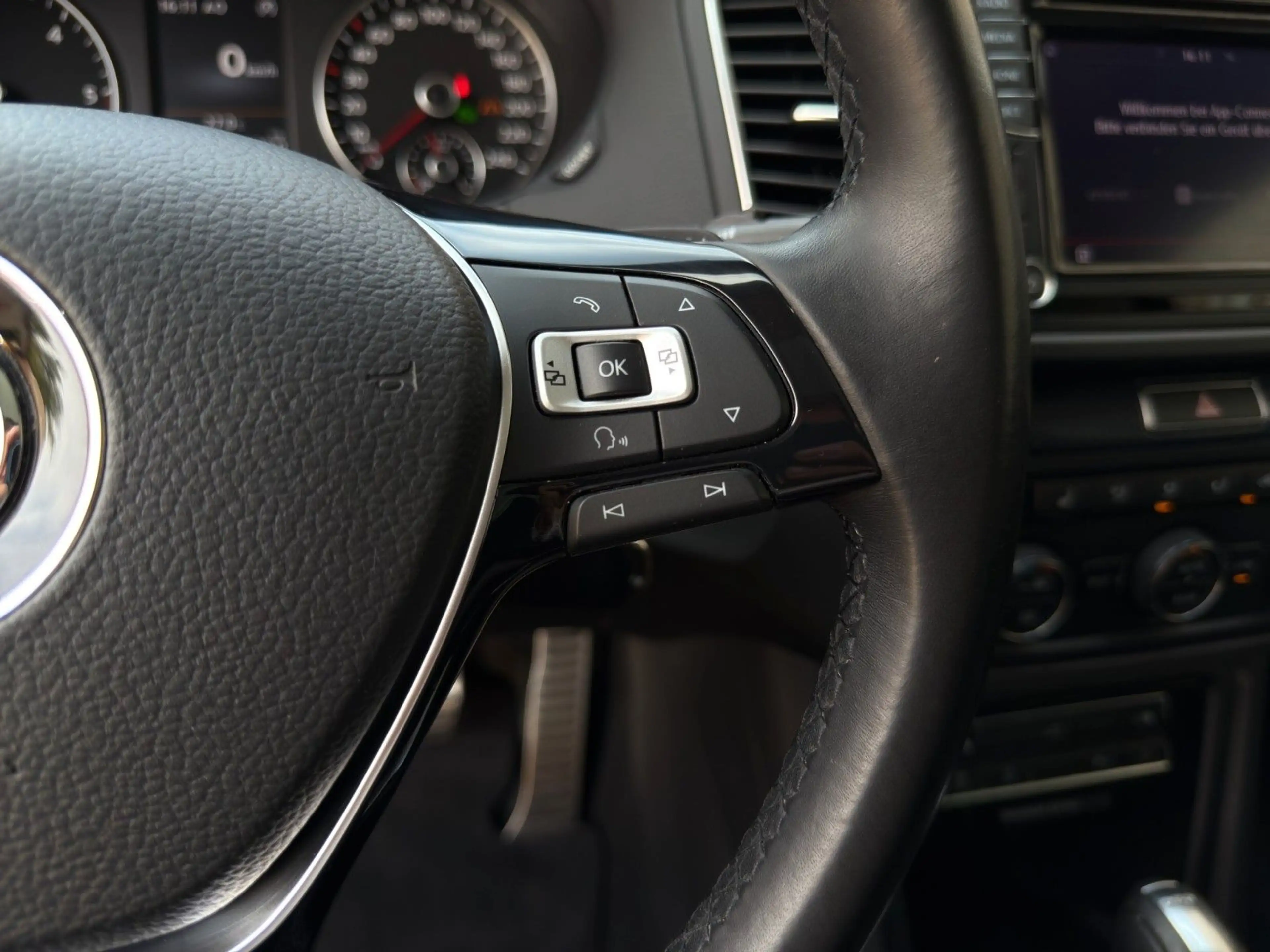 Volkswagen Sharan 2.0 TDI Comfortline United *7-Sitzer* — photo 25