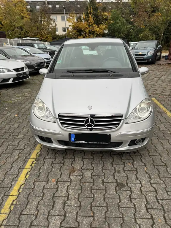 Mercedes-Benz A 170 2005 из Европы — купить под ключ