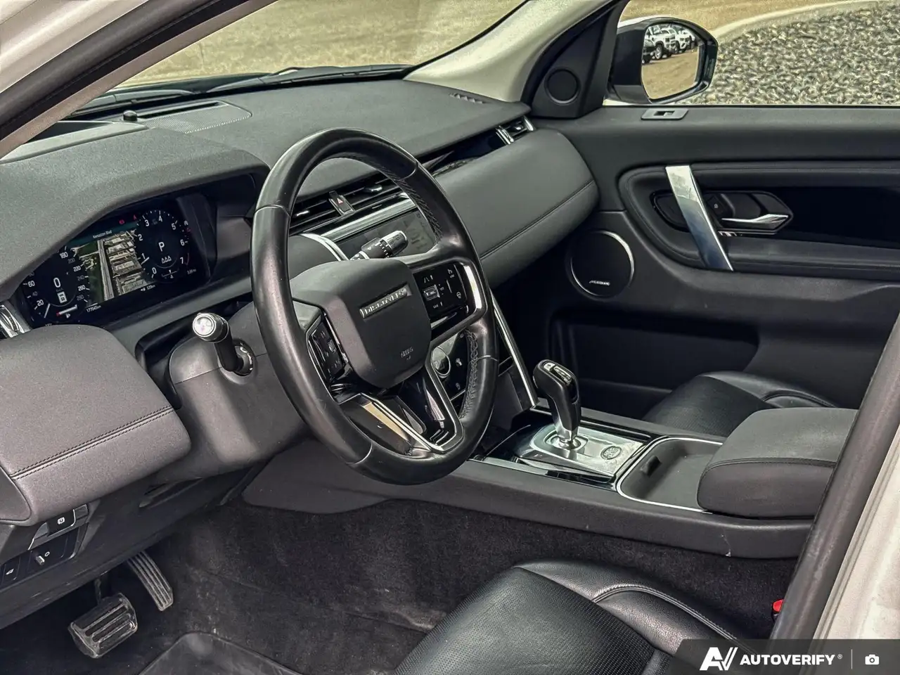 Land Rover Discovery Sport снимка Land Rover Discovery Sport