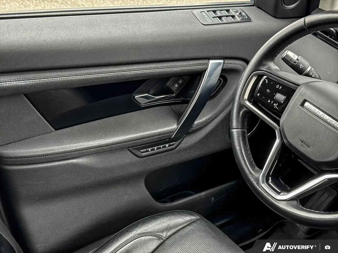 Land Rover Discovery Sport снимка Land Rover Discovery Sport