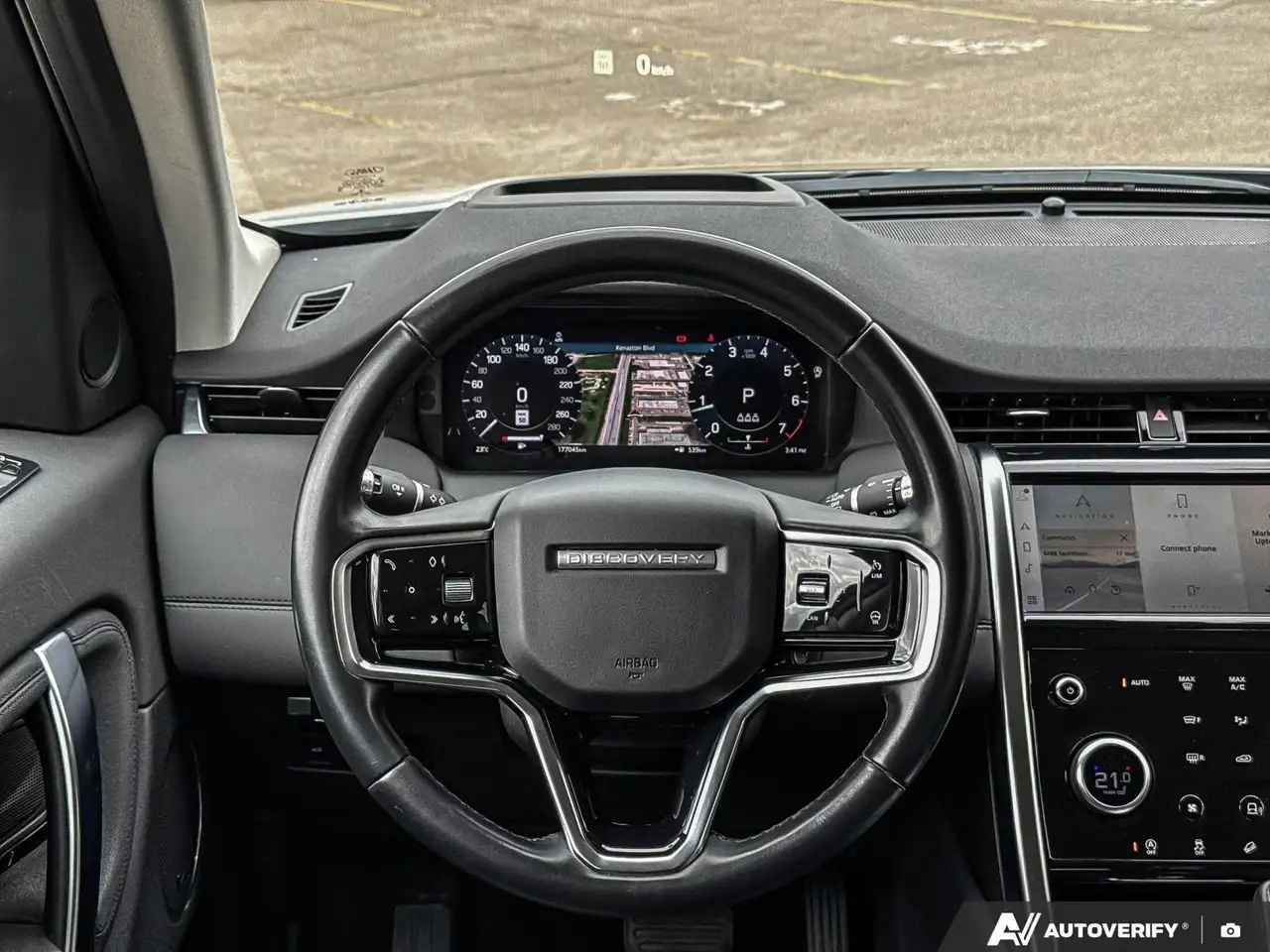 Land Rover Discovery Sport снимка Land Rover Discovery Sport