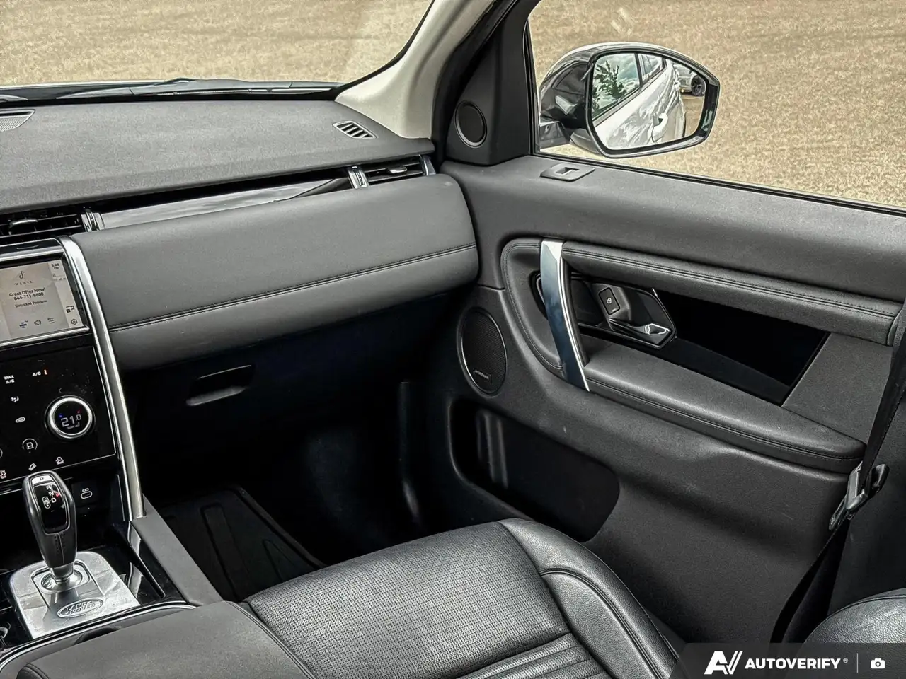 Land Rover Discovery Sport снимка Land Rover Discovery Sport