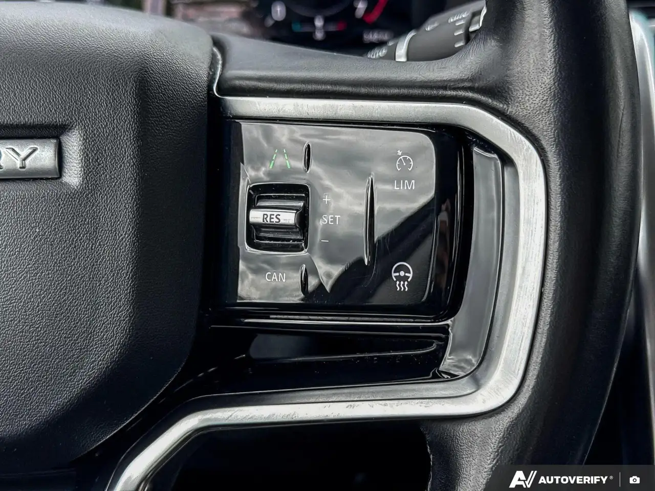 Land Rover Discovery Sport снимка Land Rover Discovery Sport