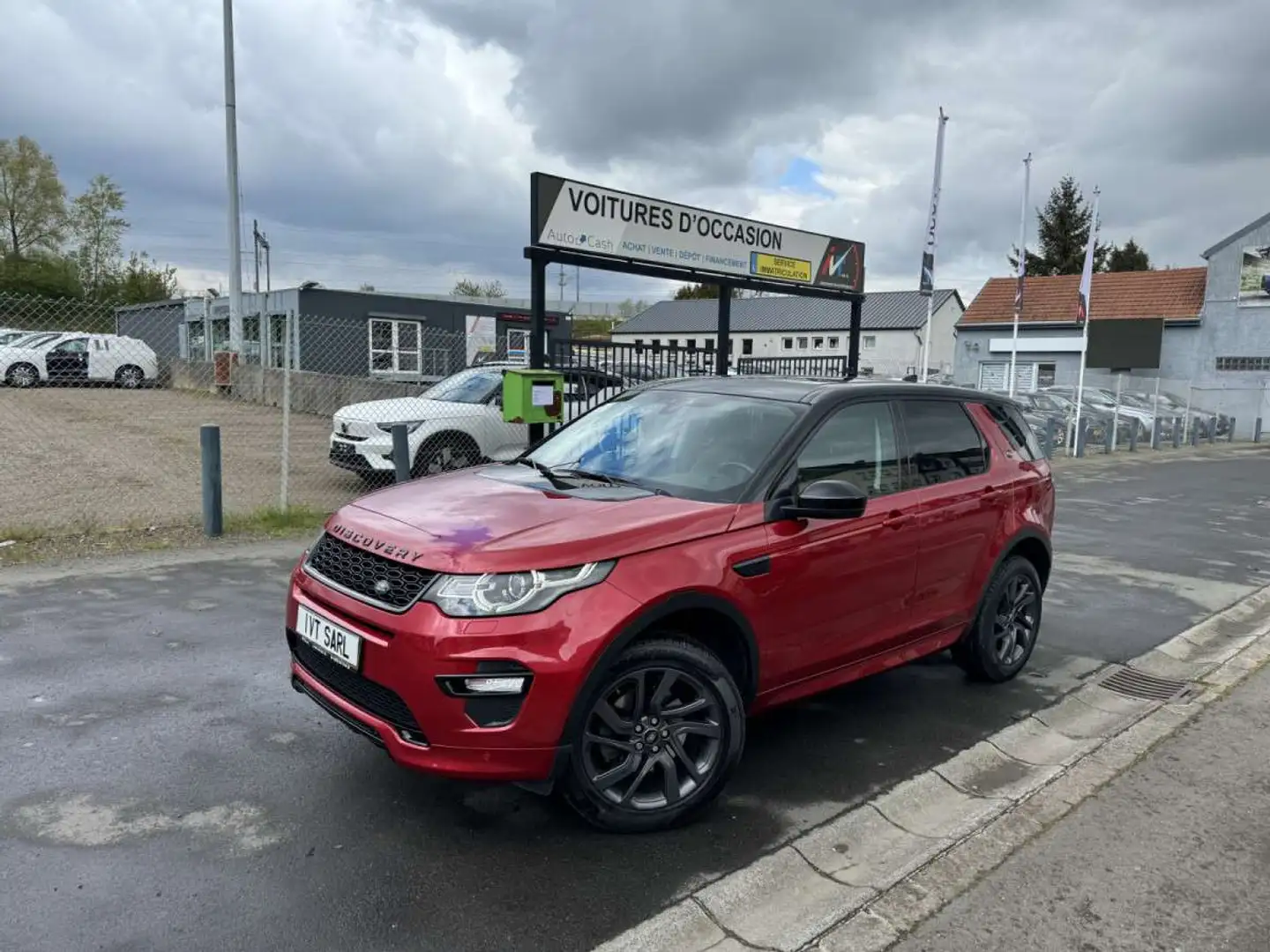 Land Rover Discovery Sport 2.0 TD4 AWD 180 AUTO Rood - 1