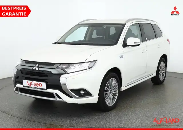 Mitsubishi Outlander 2.4 PHEV Spirit 4WD Kamera Navi DAB