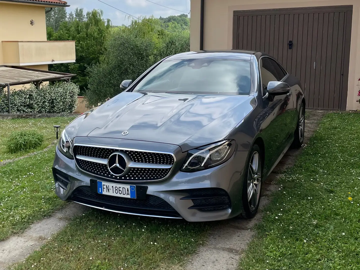 Mercedes-Benz E 220 E Coupe 220 d AMG Line 4matic auto Grigio - 1