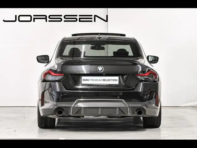 BMW 2 Series view 4