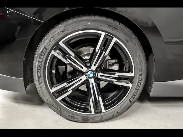 BMW 2 Series view 8