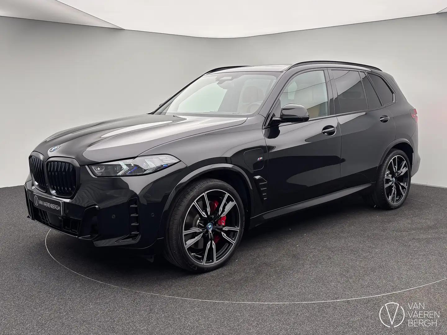 BMW X5 xDrive 50e/M SPORT PRO/ PANO/ACTIVE STEERING/TREKH Zwart - 1