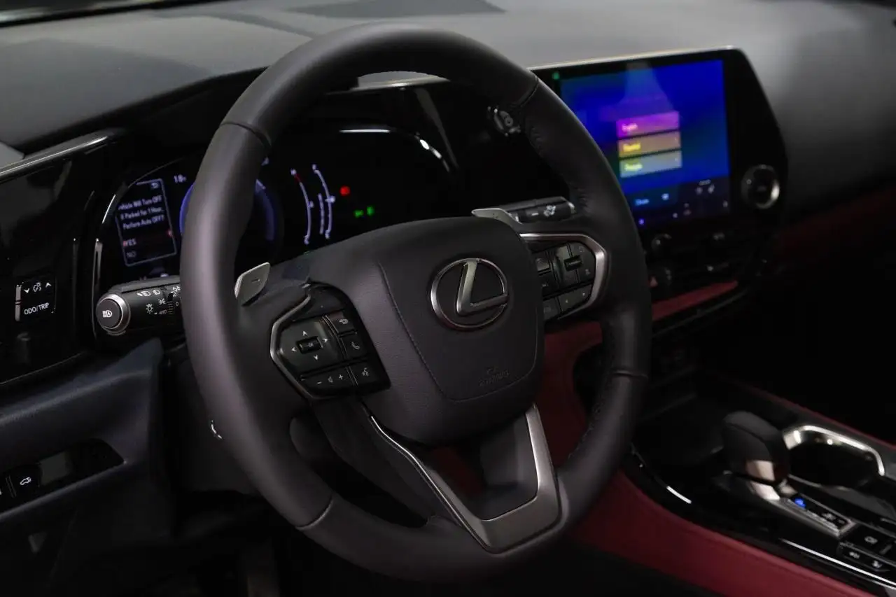 Lexus NX снимка Lexus NX