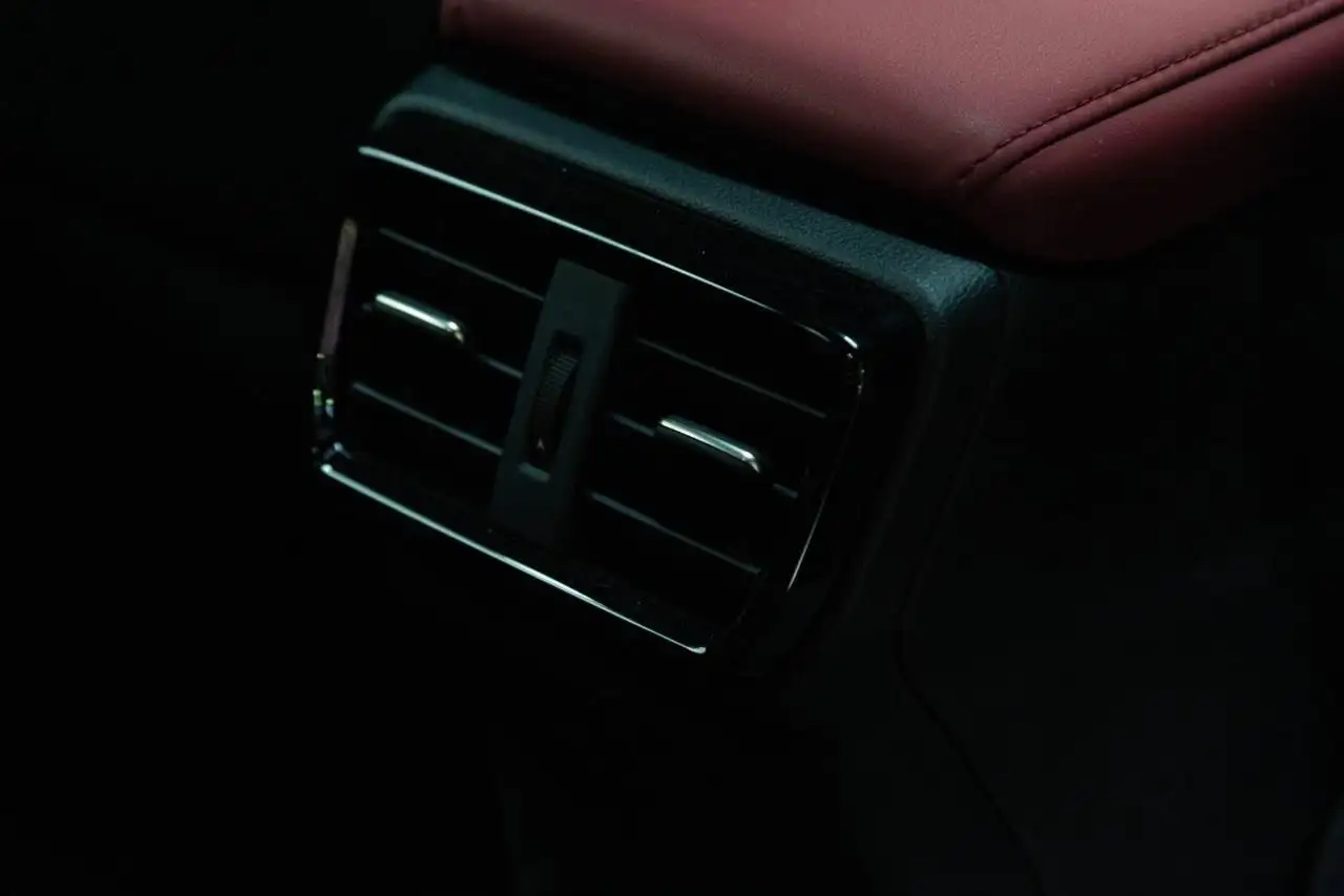 Lexus NX снимка Lexus NX