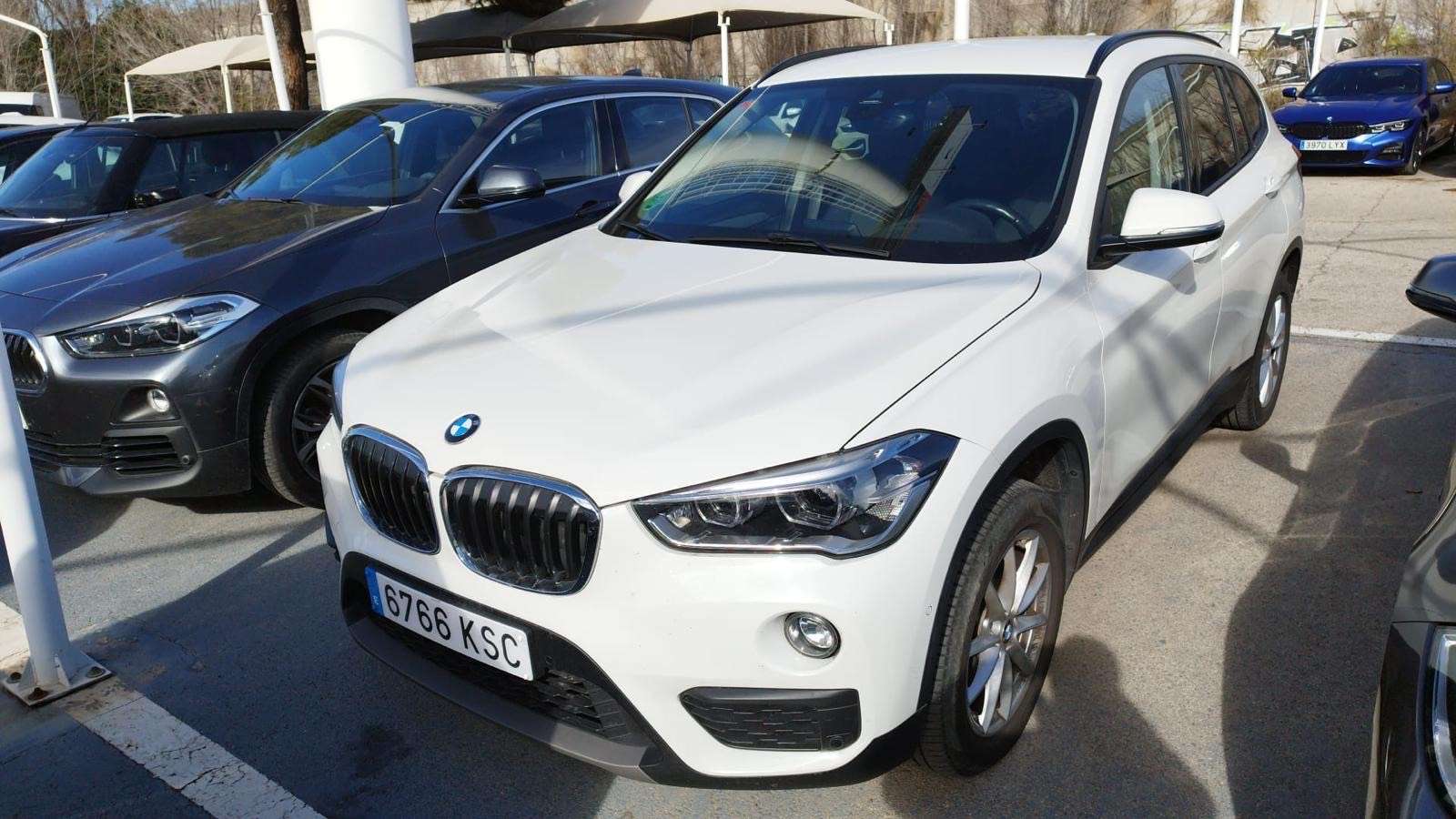 BMW X1 sDrive 18dA Business - foto 1