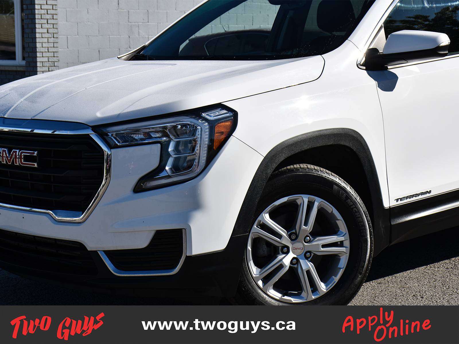 2022 GMC Terrain SLE Back Up Camera Heated Front Seats photo 2
