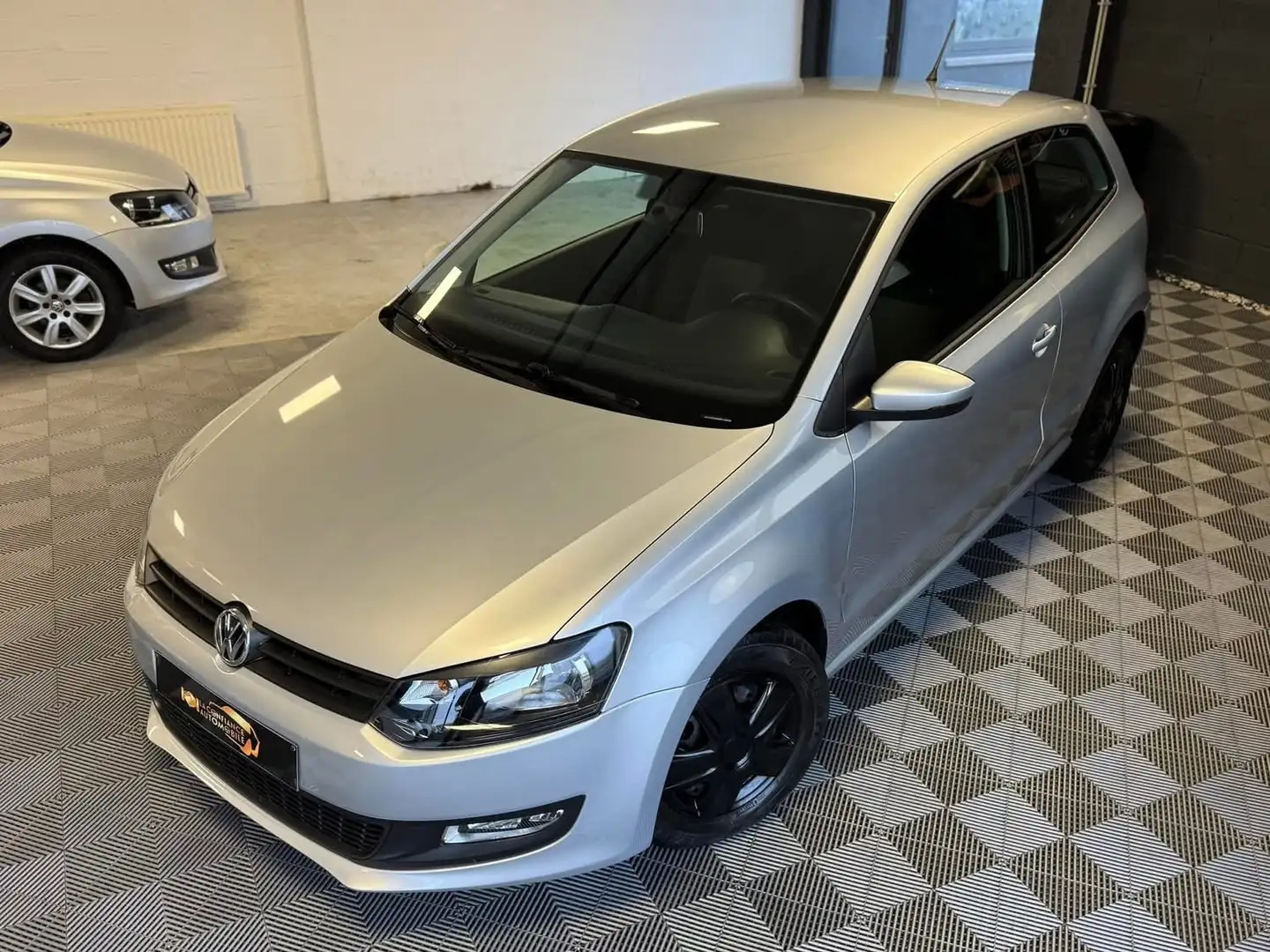 Volkswagen Polo 1.2i 1er propriétaire garantie 12 mois Gris - 2