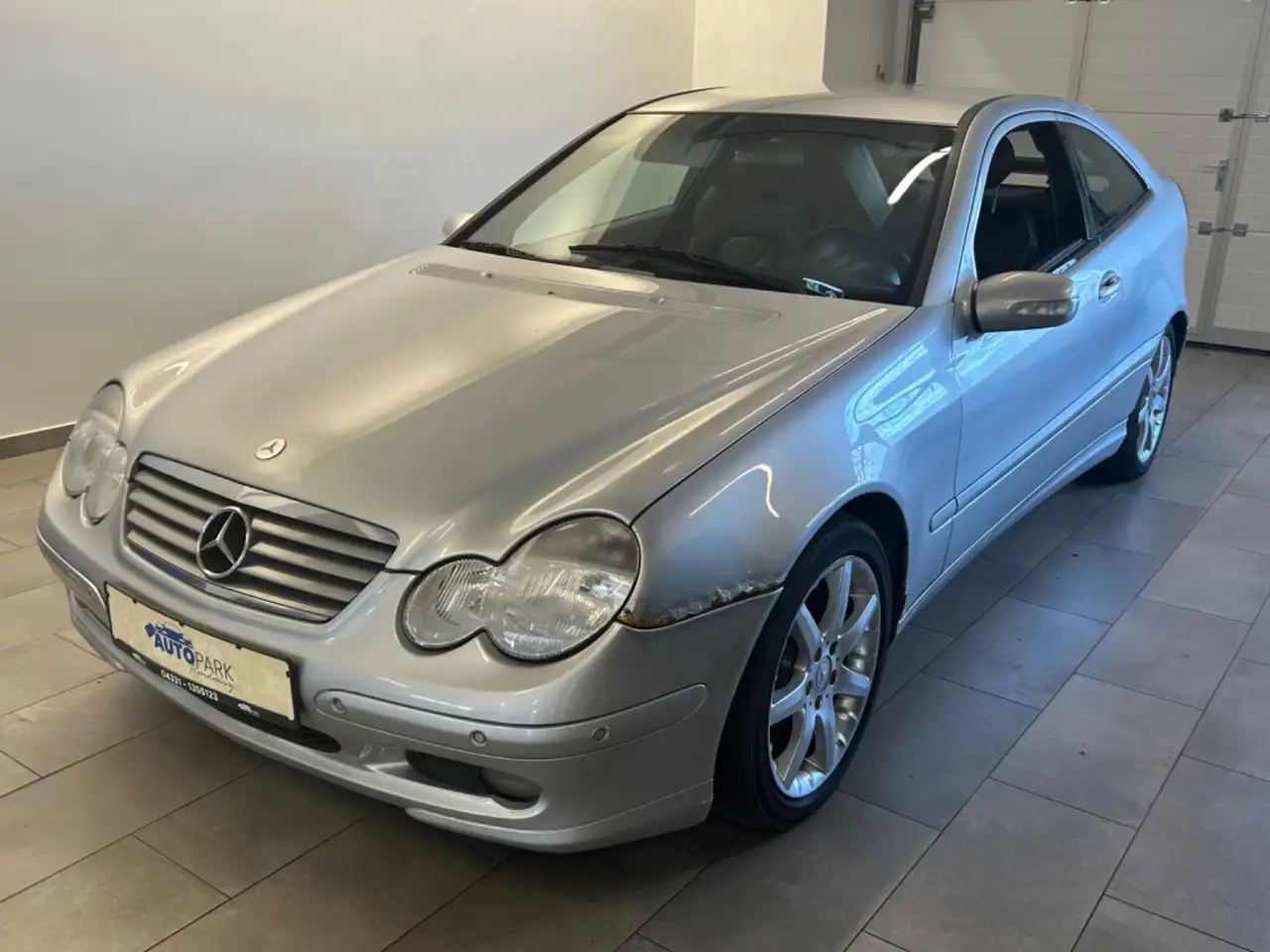 Mercedes-Benz C 180