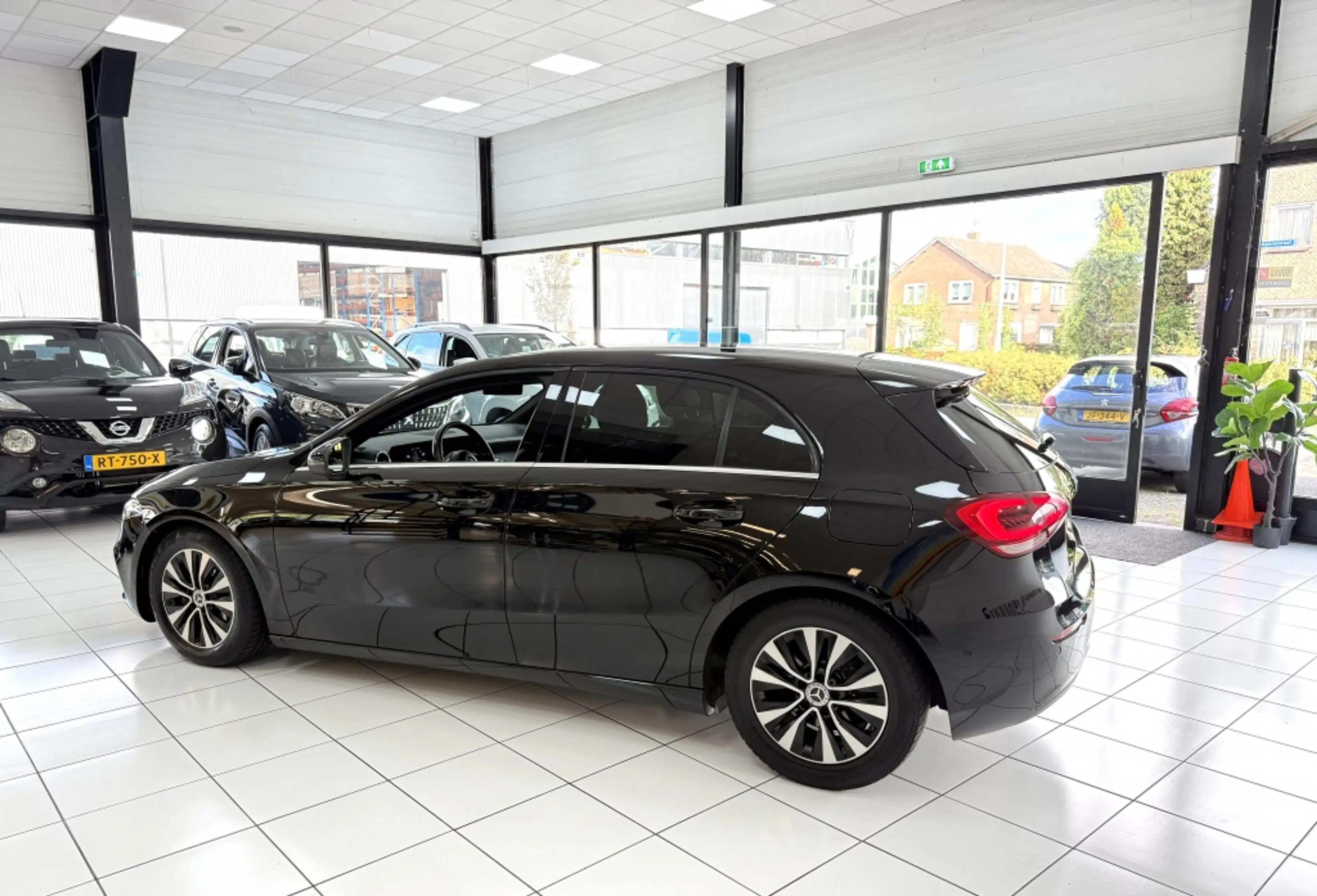 Mercedes-Benz A 180 Bns Solution Navi Automaat — photo 11
