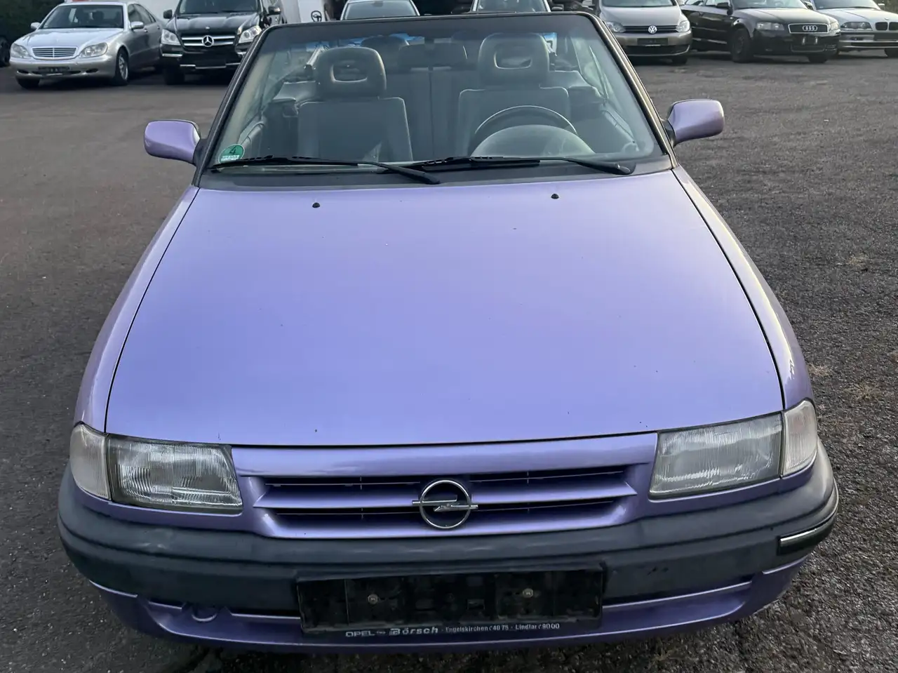 Opel Astra Cabrio 1.6i Bertone Edition Automatik, foto 2