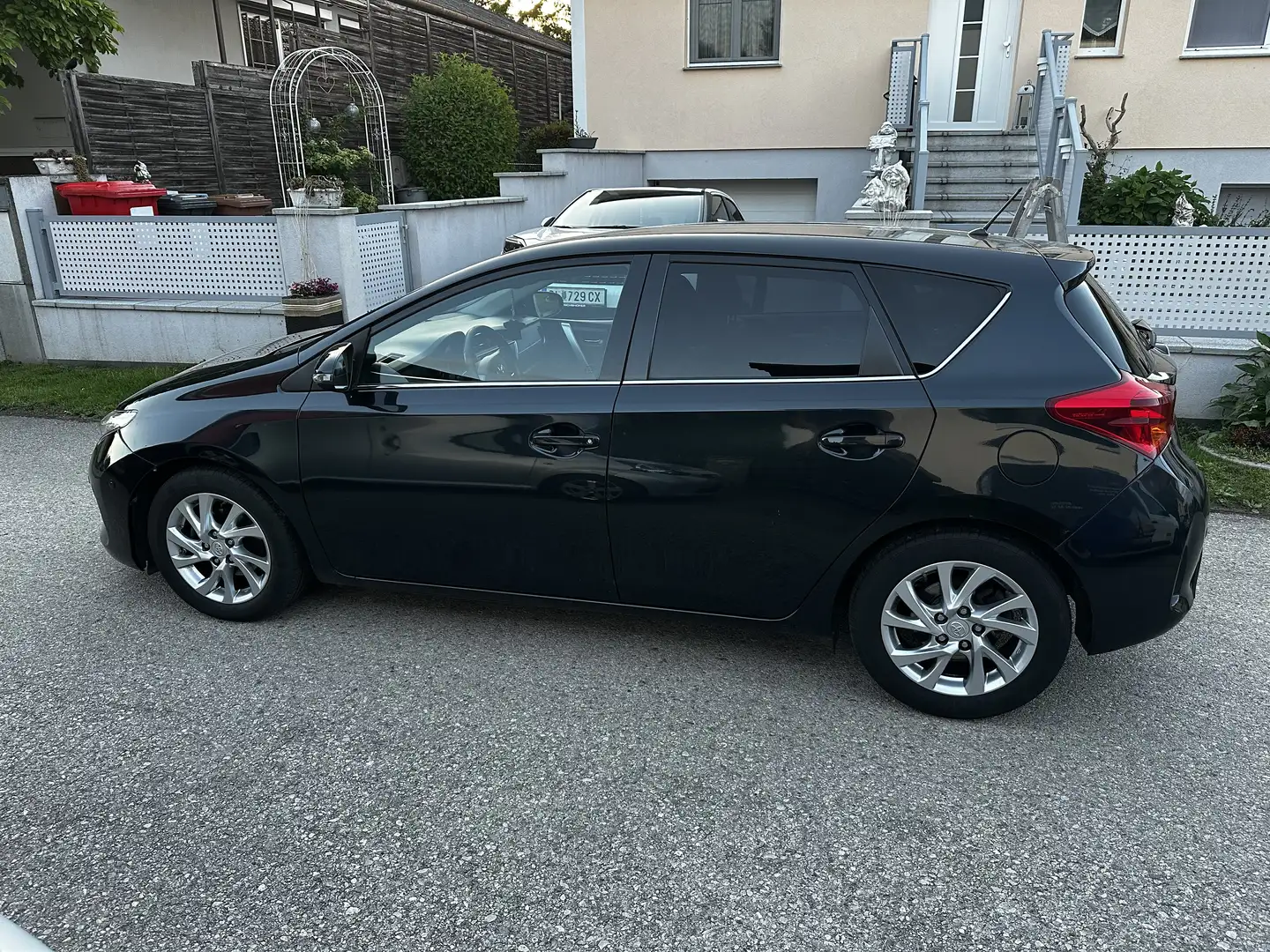 Toyota Auris 1,4 D-4D Lounge M/M - 2