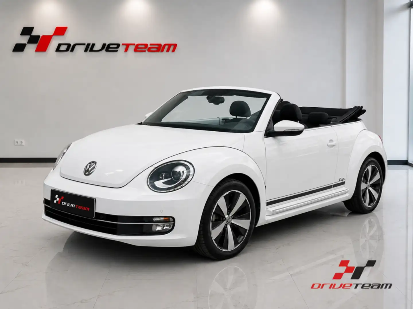 Volkswagen Beetle Cabrio 1.2 TSI Design 105 Blanco - 1