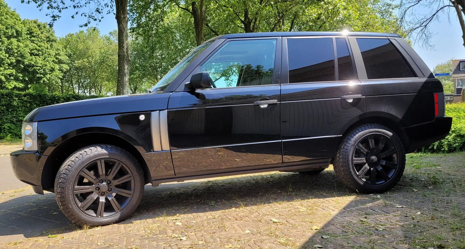 Land Rover Range Rover Voque Noir - 1