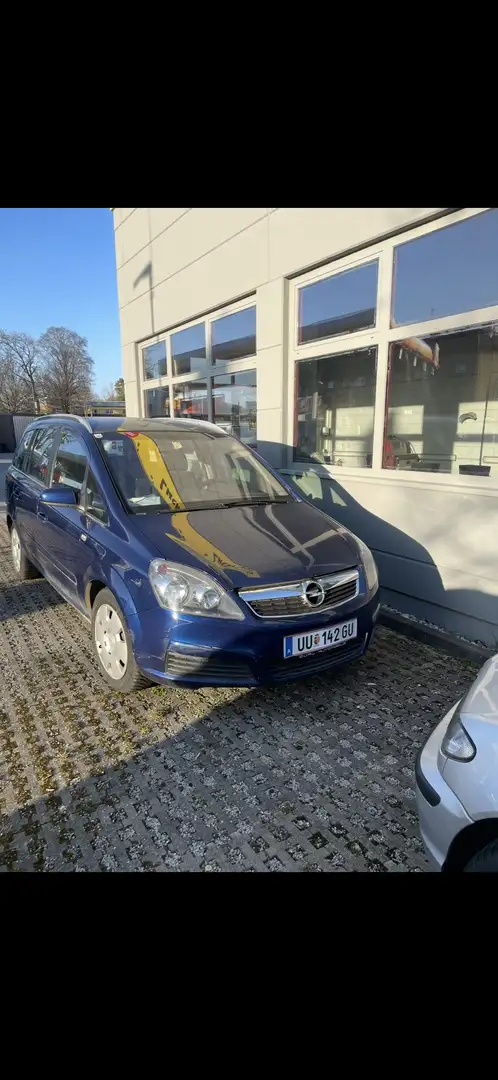 Opel Zafira Tourer - 1