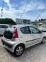 Peugeot 107 1.0i Urban Move Gris - thumbnail 2