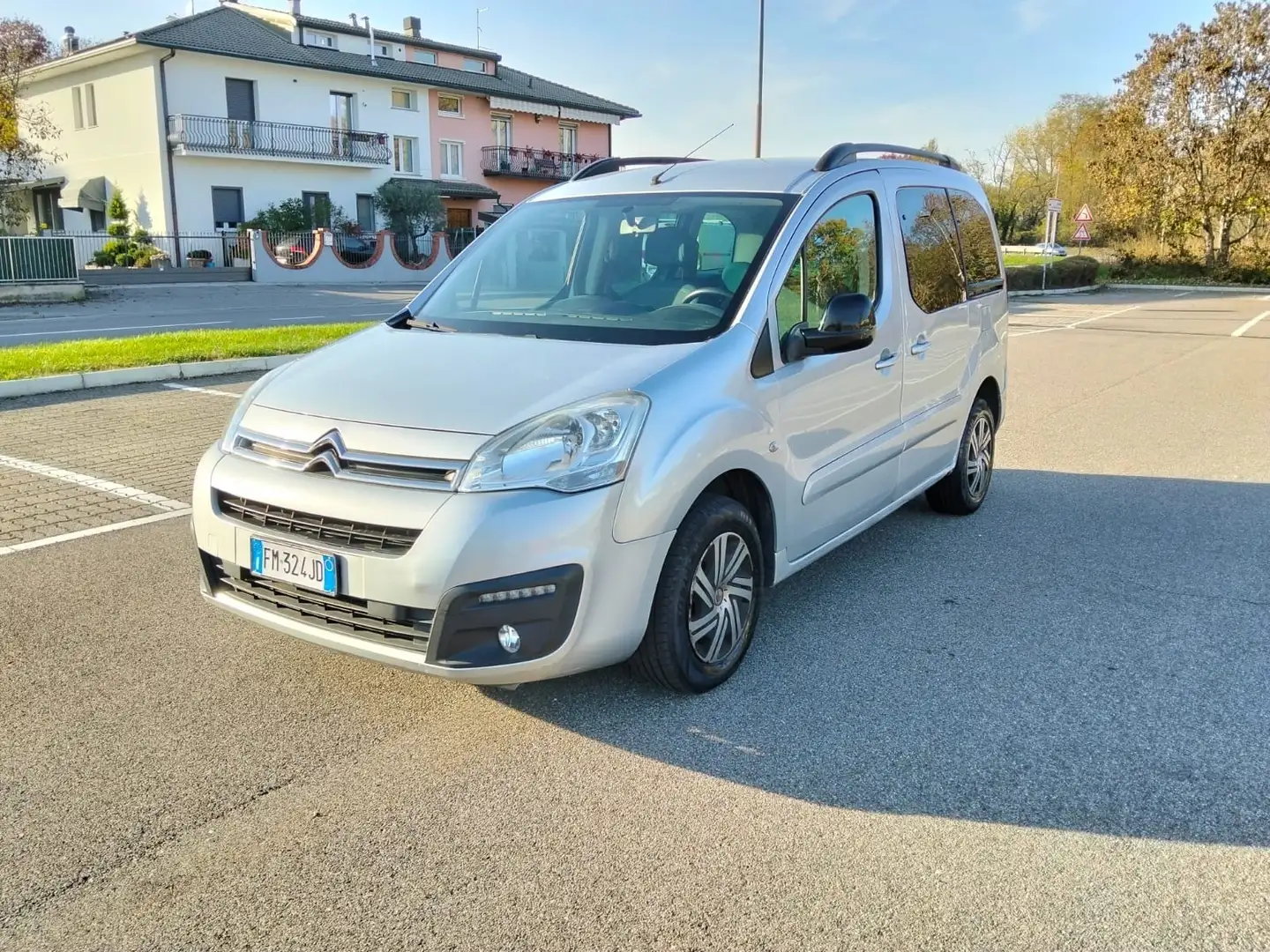Citroen Berlingo Berlingo Multispace Autocarro BlueHDi 100 4Posti* Grijs - 1