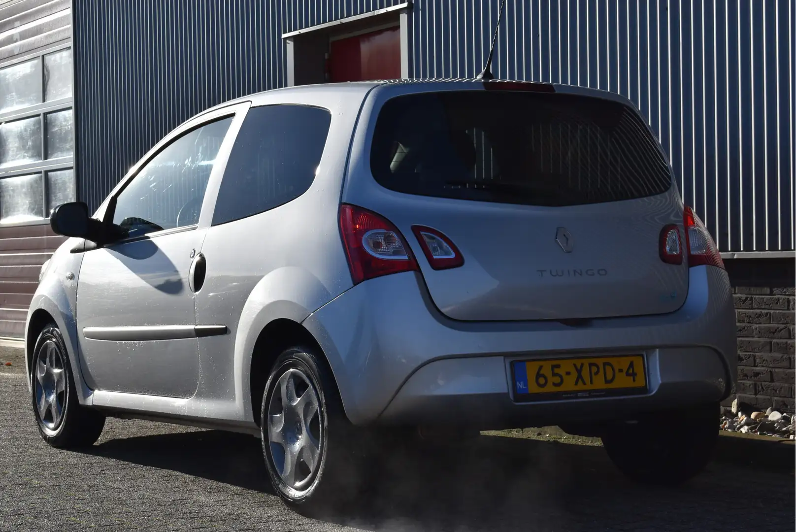 Renault Twingo 1.2 16V Collection Orgineel NL, Cruise, A/C, Elek. Grijs - 2