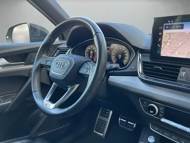 Audi Q5 view 7