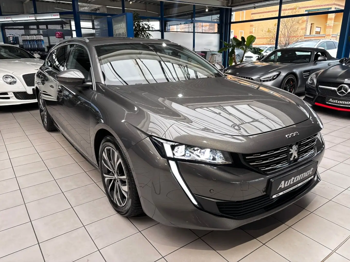 Peugeot 508 SW 1.6 PureTech 180 SW Allure*LED*Navi*DAB Grijs - 1