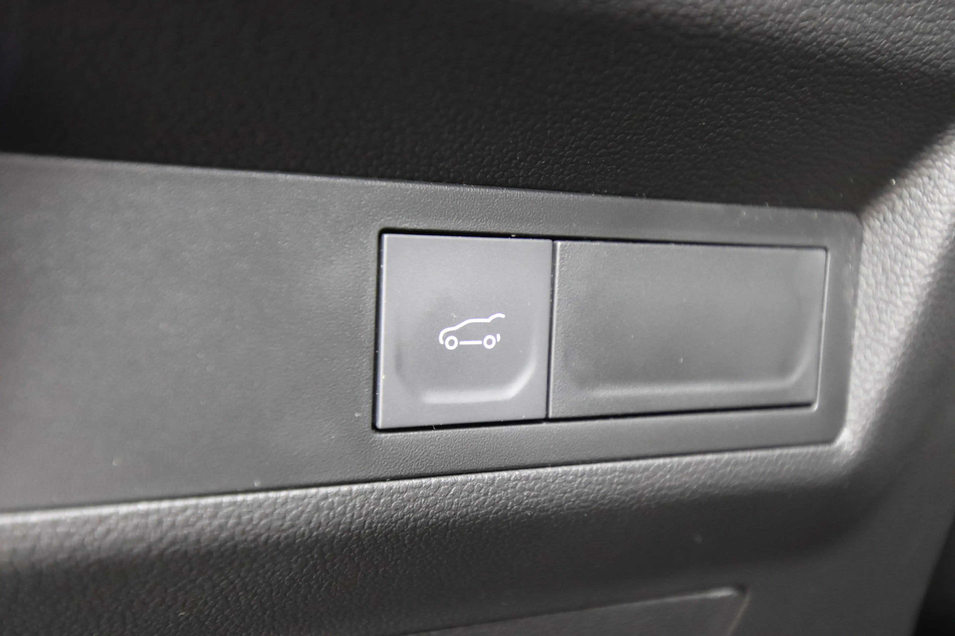 Mitsubishi Grandis 1.8 HEV Instyle Demo, glazendak, Trekhaak — photo 9