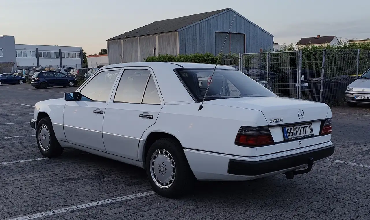 Mercedes-Benz E 200 E-Klasse D, foto 3