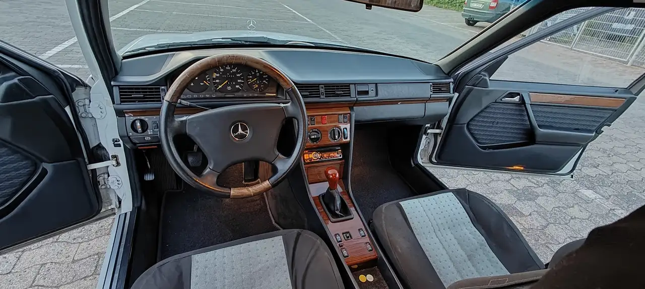 Mercedes-Benz E 200 E-Klasse D, foto 6