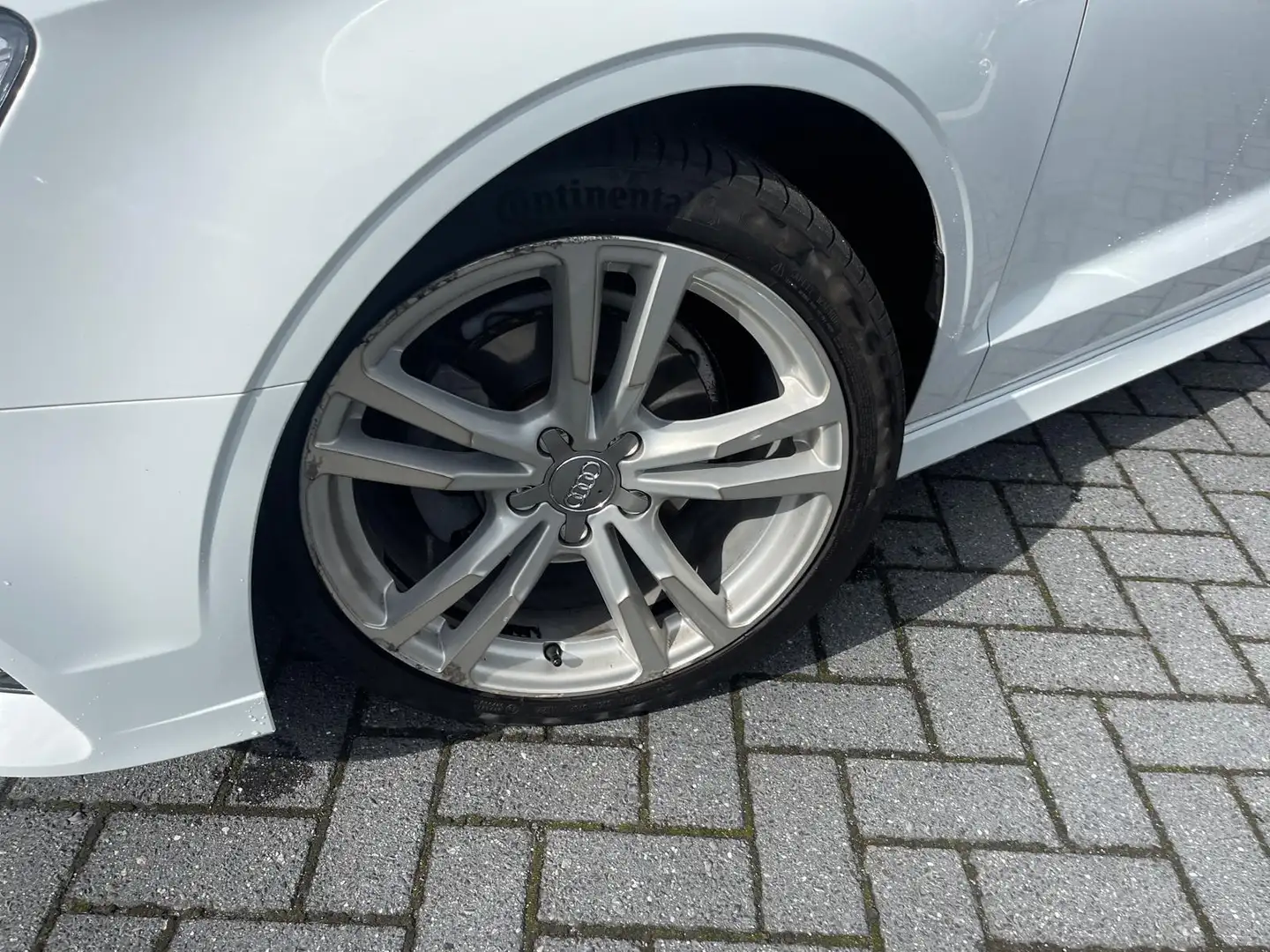 Audi A3 Limousine 30 TFSI Sport 3x S Line | Automaat | Tre Blanc - 2