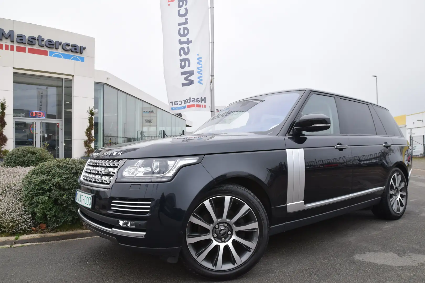 Land Rover Range Rover 3.0 TDV6 Autobiography Noir - 1