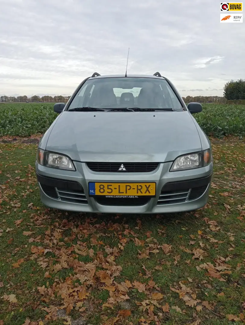 Mitsubishi Space Star 1.6 Family Grau - 1