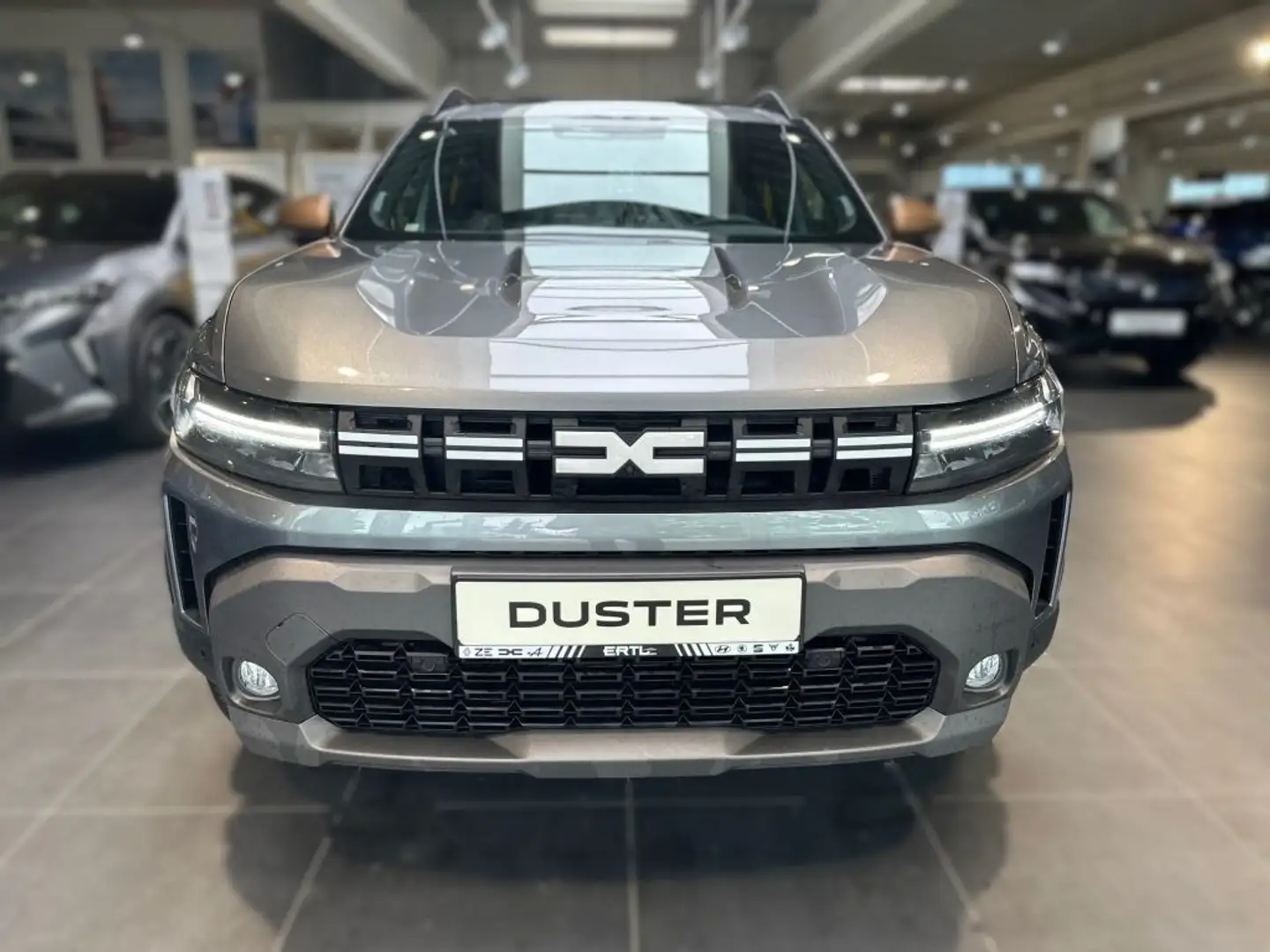 Dacia Duster Extreme HYBRID 140 Induktive Ladefläche Gris - 2