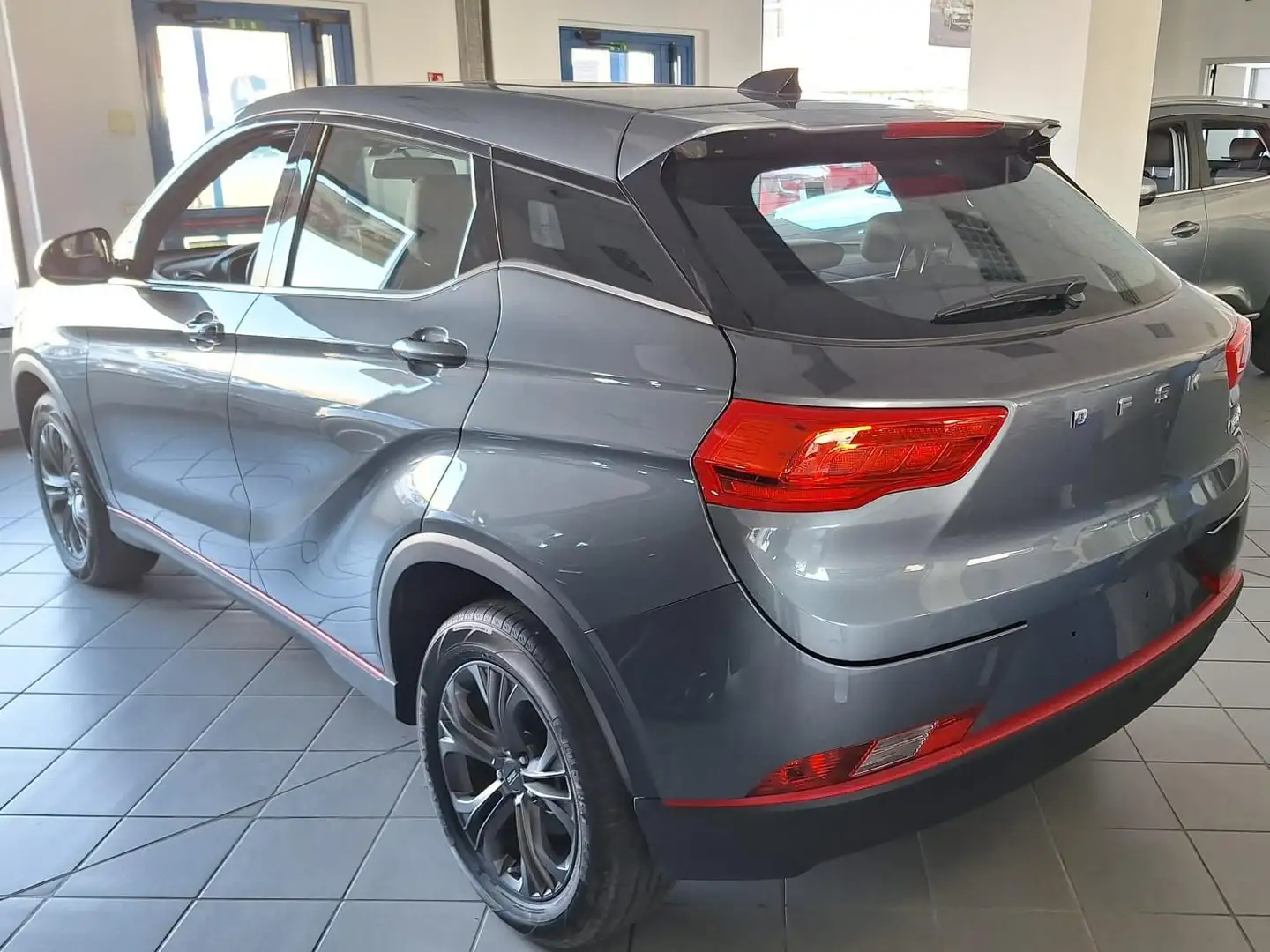 DFSK Fengon 500 Glory 500 Standard Bianco - 2