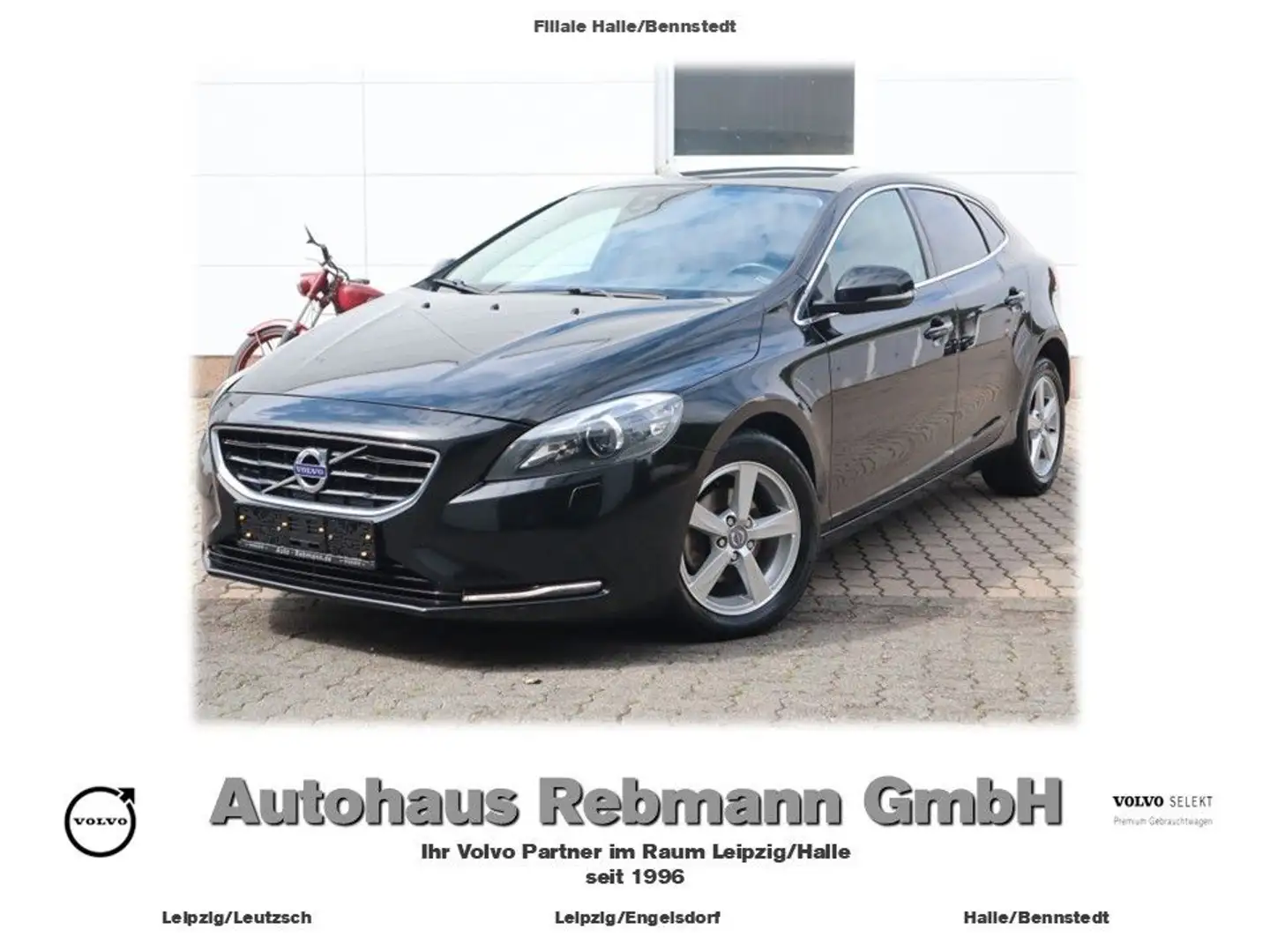 Volvo V40 D2 Momentum Чорний - 1
