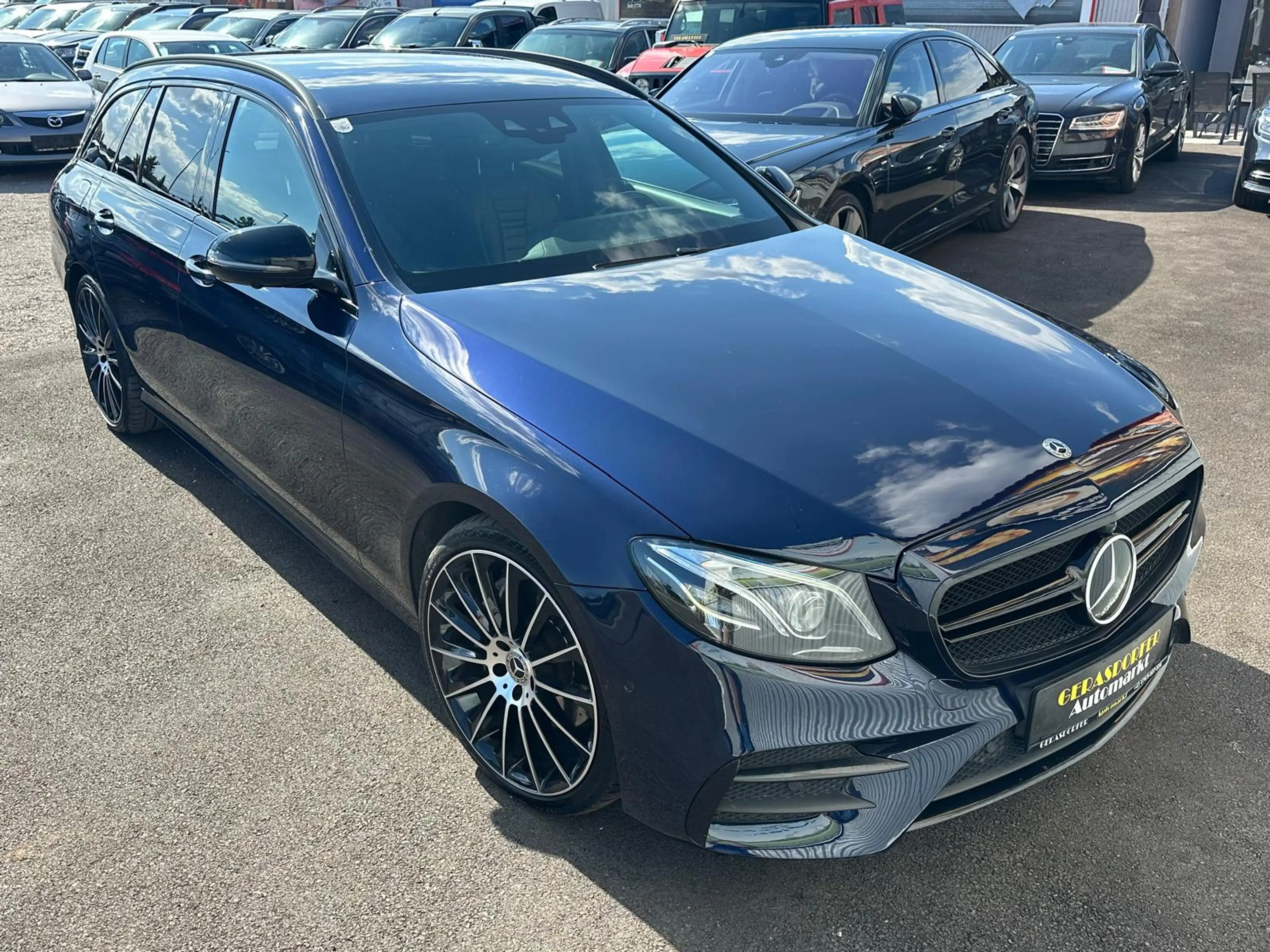 Mercedes-Benz E 350 E 350 d V6 Aut. AMG Line **Finanzierung** — photo 3