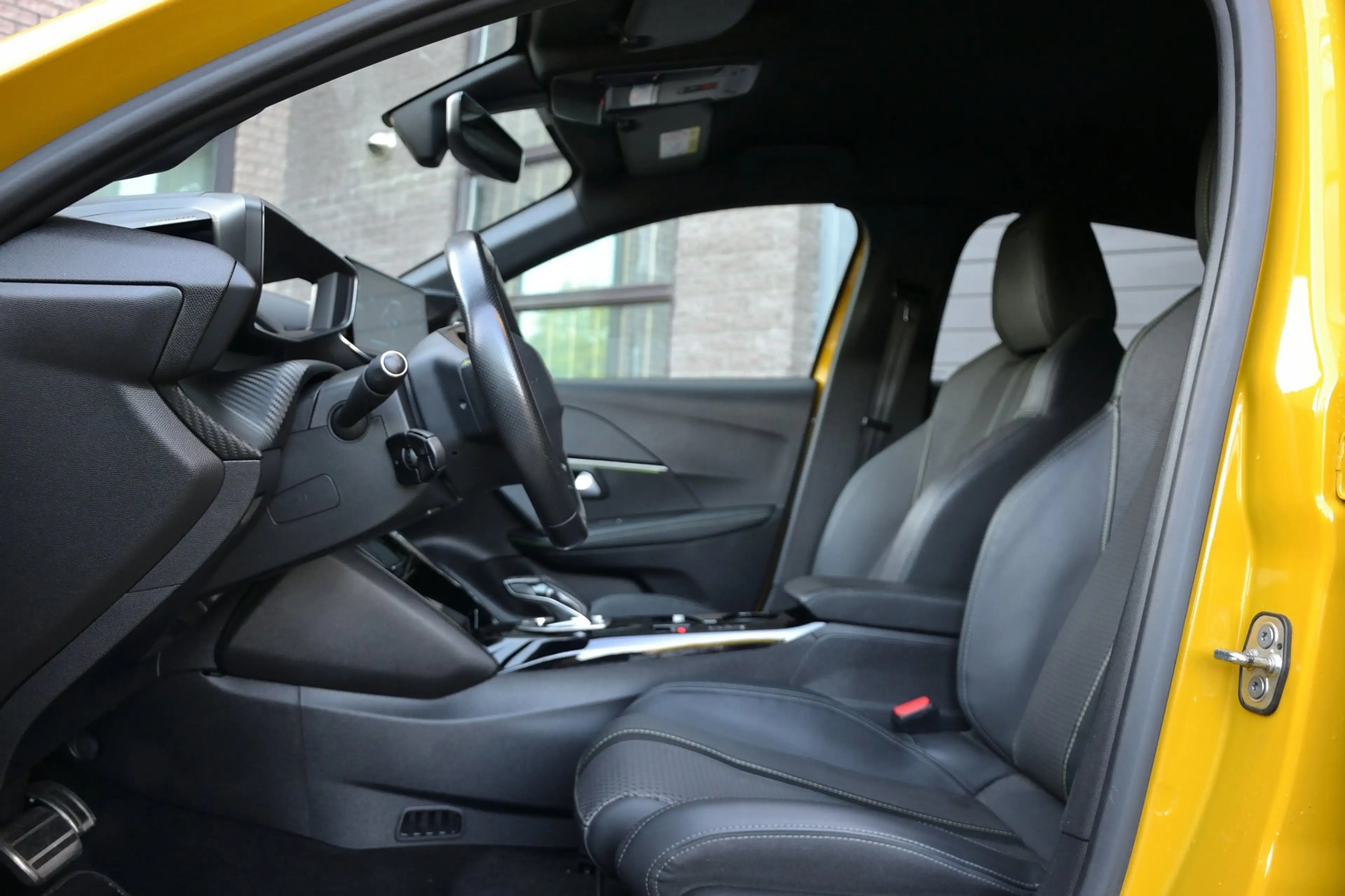 Peugeot e-208 GT 50kWh | Stoelverwarming | Achteruitrijcamera | — photo 13