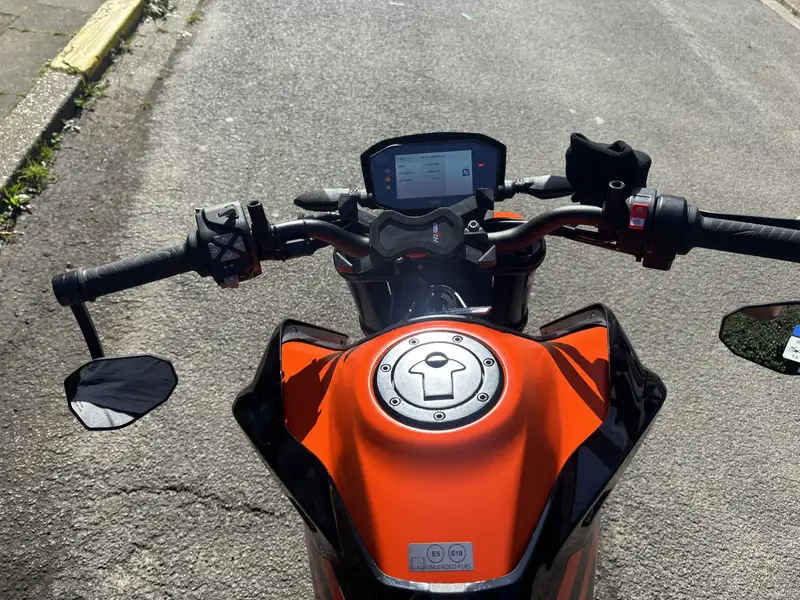 KTM 890 Duke - foto 5