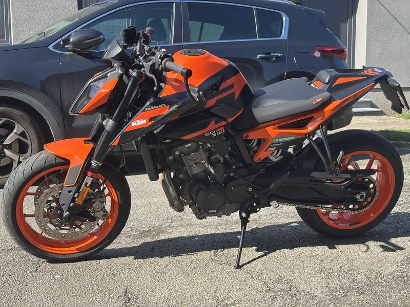 KTM 890 Duke - foto 4
