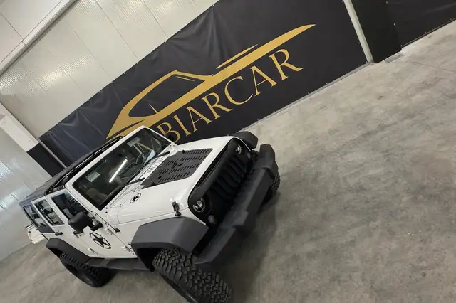 Jeep Wrangler Wrangler Unlimited 3.8L Sahara auto