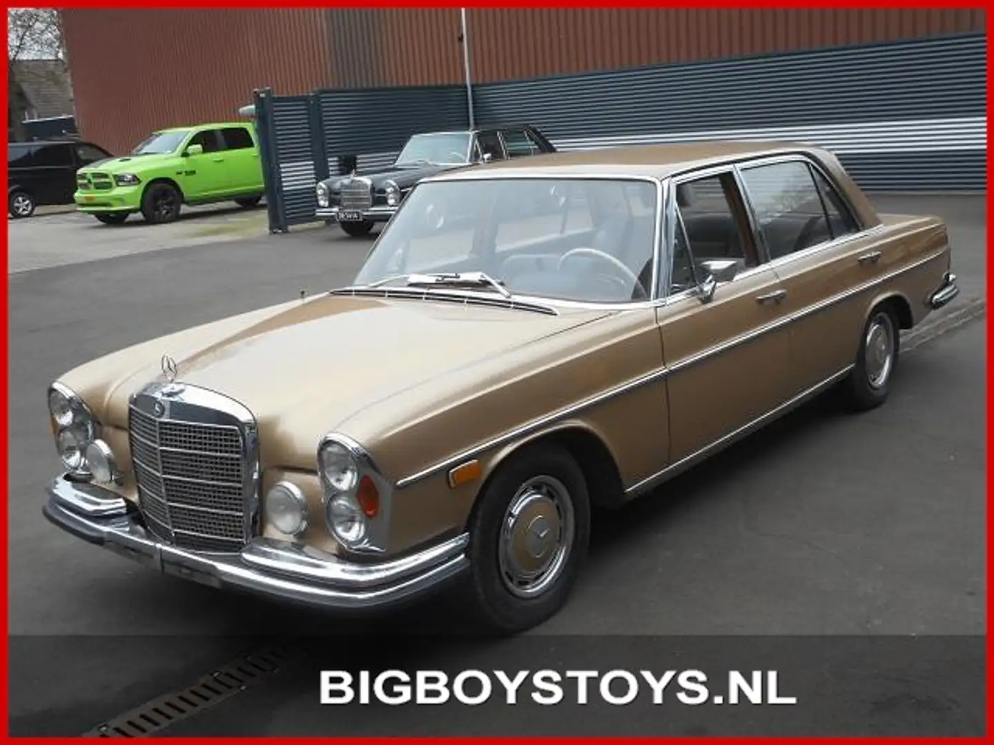 Mercedes-Benz 300 SEL Brun - 2